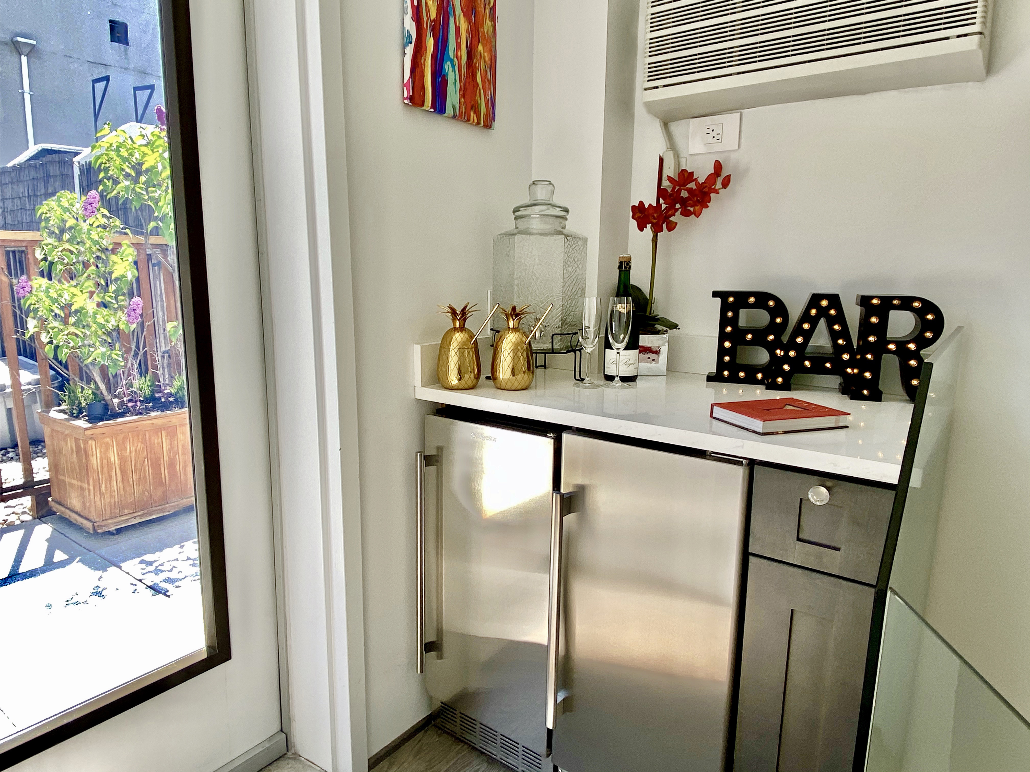 350 West 53rd Street, Unit PHB Manhattan, NY 10019 - Photo 27 of 34 a bathroom with a sink and mirror