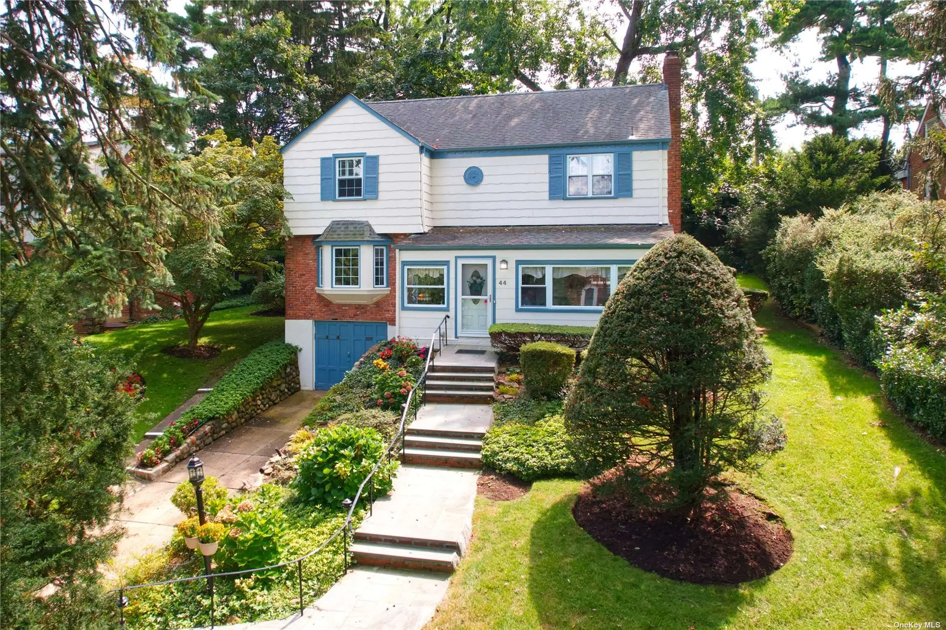 44 Rugby Road Manhasset, NY 11030 - Photo 1 of 1