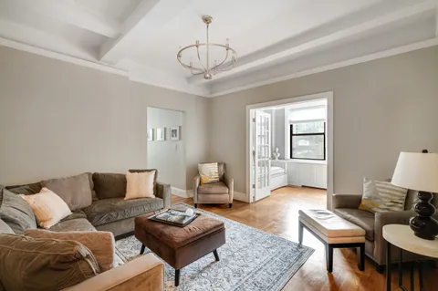$975,000 | 20 West 72nd Street, Unit 704 | Upper West Side