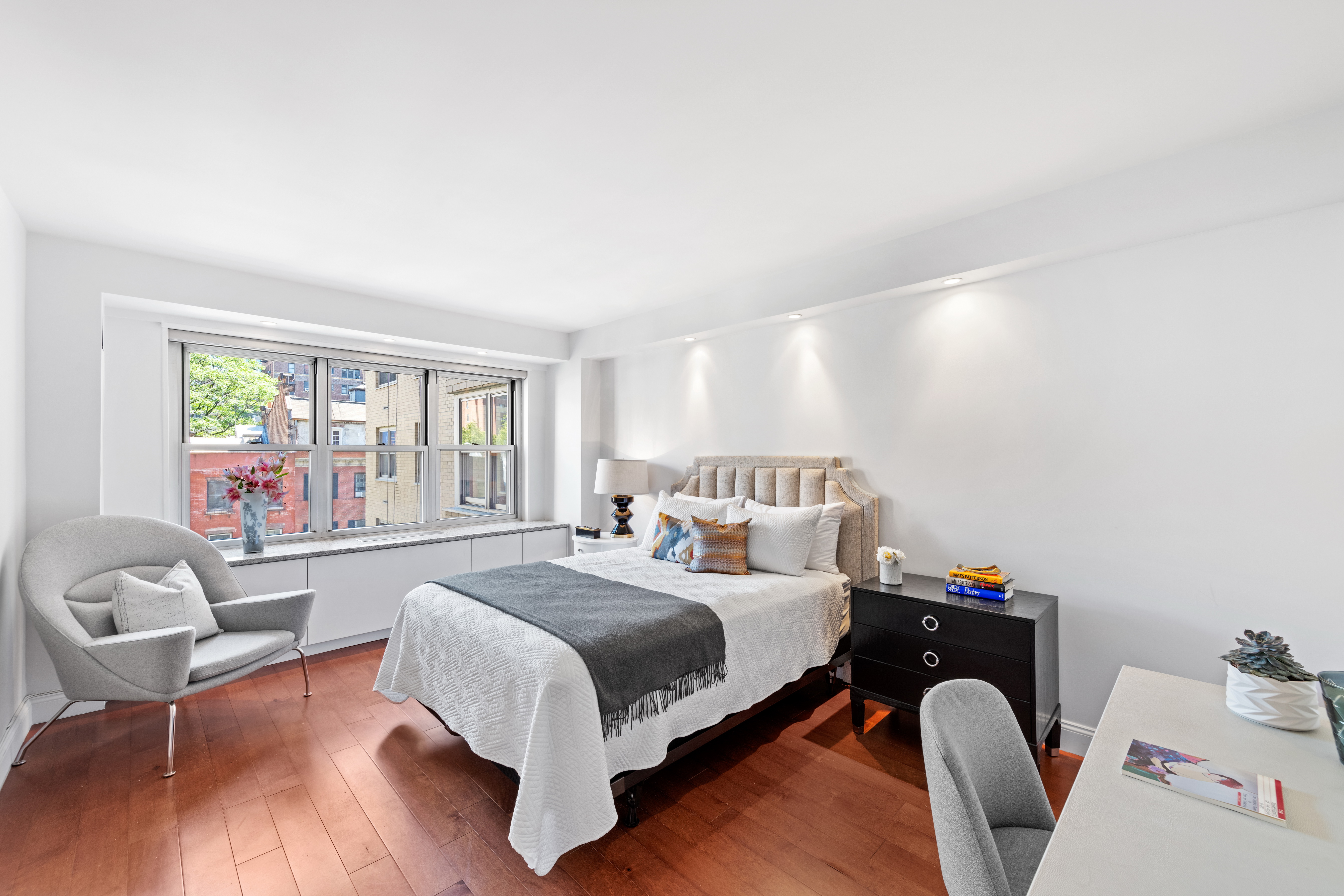 20 East 9th Street, Unit 7X Manhattan, NY 10003 - Photo 13 of 30