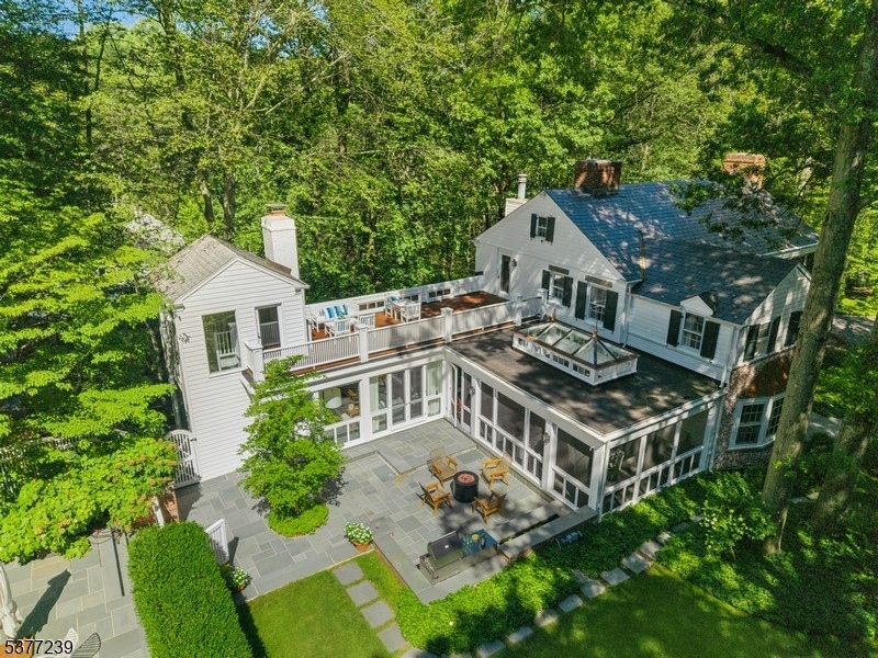 21 Hardwell Road Short Hills, NJ 07078 - Photo 11 of 51