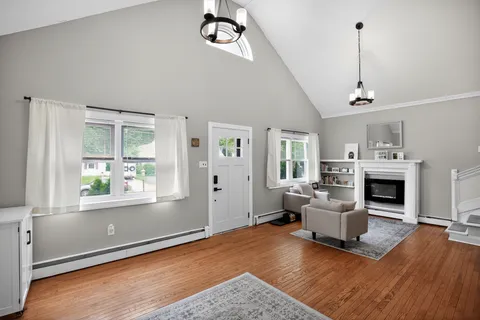 $425,000 | 35 Manor Avenue, Oaklyn, NJ 08107