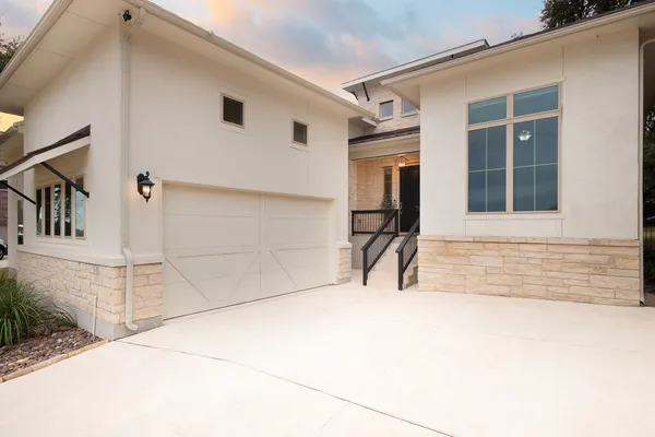 $699,000 | 117 Wildrose Hill Drive, Boerne, TX 78006