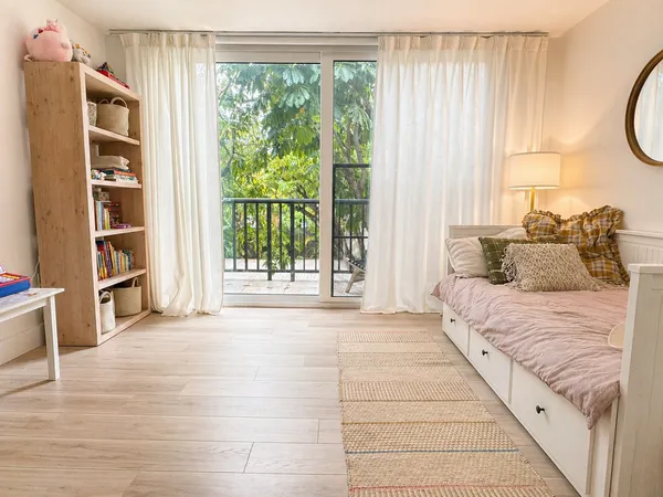 $925,000 | 2984 Mary Street, Miami, FL 33133
