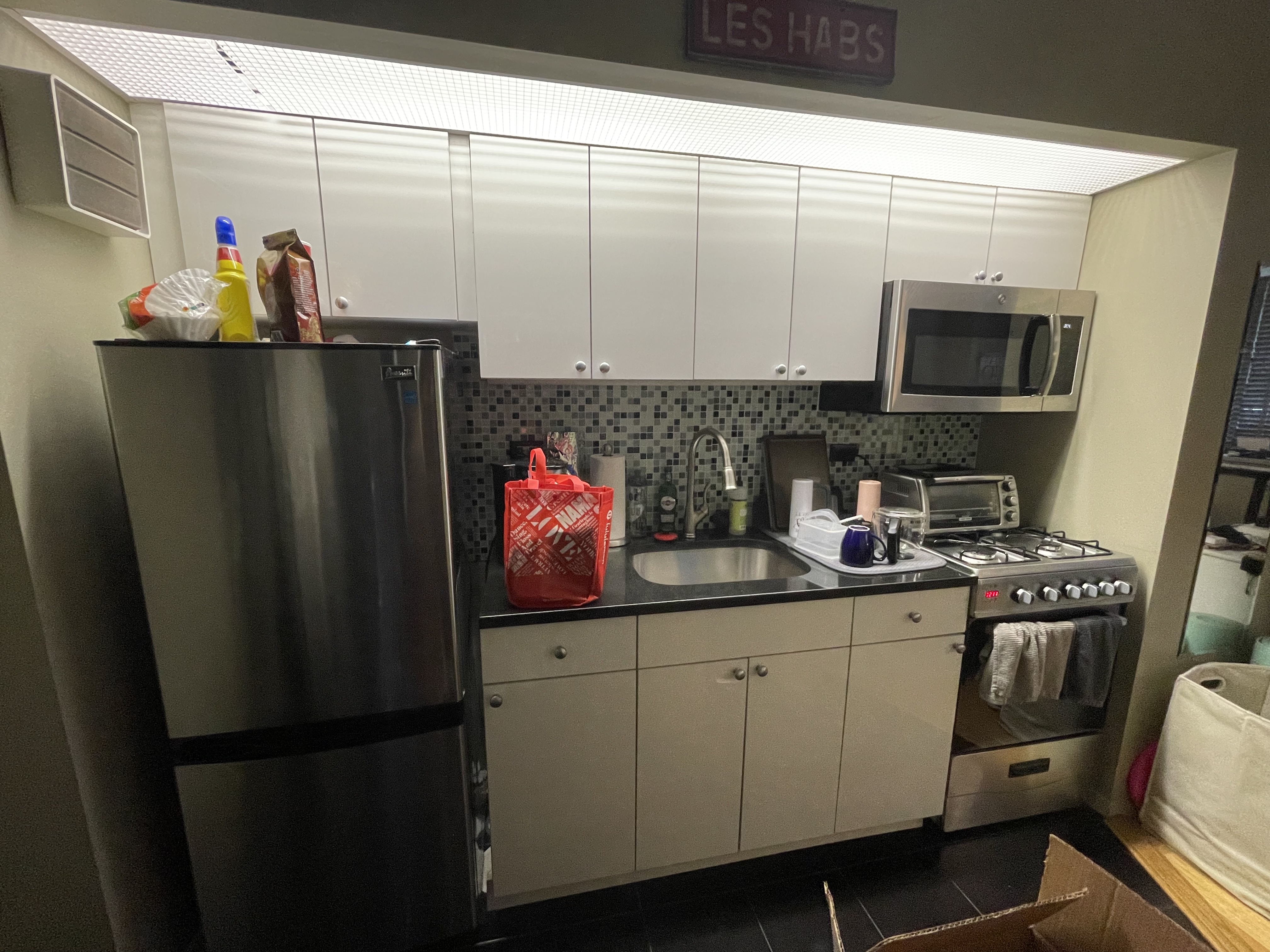 300 East 62nd Street, Unit 805 Manhattan, NY 10065 - Photo 6 of 14