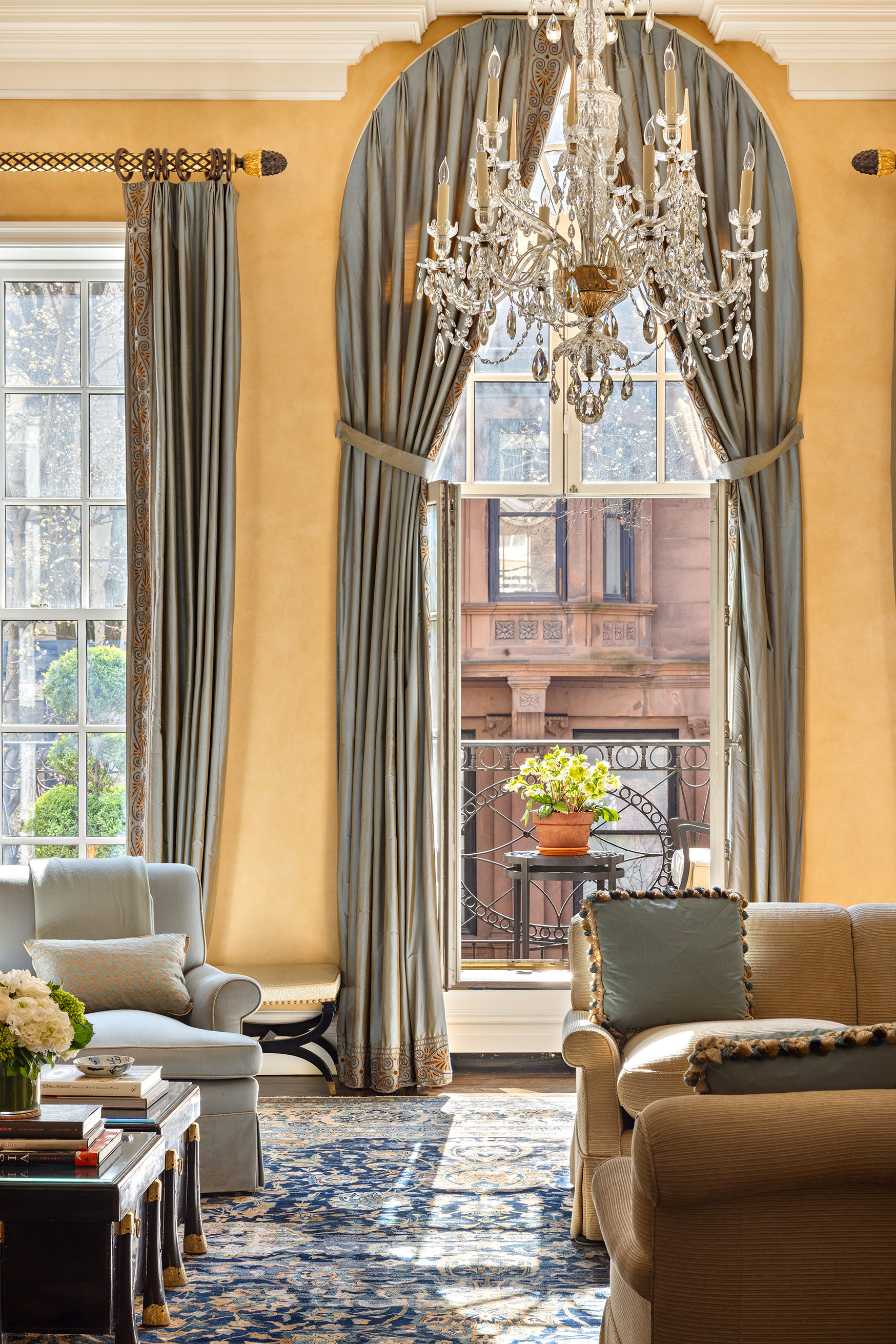 127 East 73rd Street Manhattan, NY 10021 - Photo 15 of 40 a living room with furniture and a window