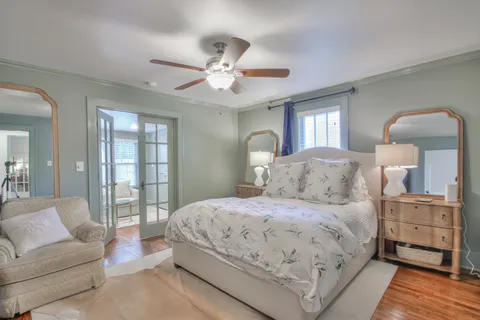 a view of livingroom with furniture and wooden floor