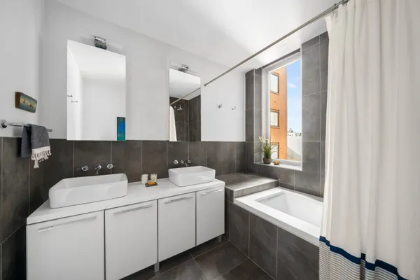 $5,850 | 70 Berry Street, Unit 5G | Williamsburg