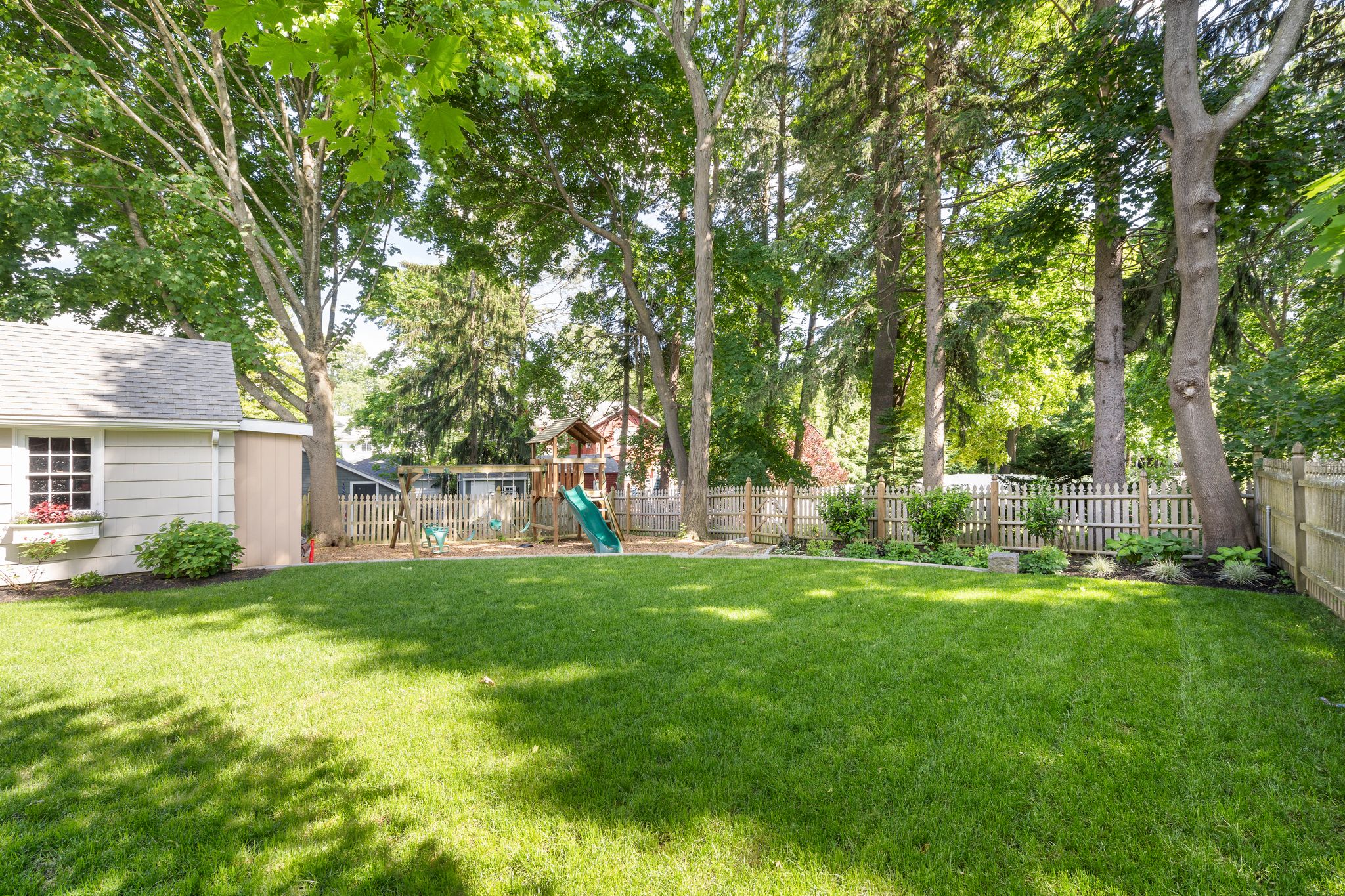 8 Andrews Road Milton, MA 02186 - Photo 17 of 50