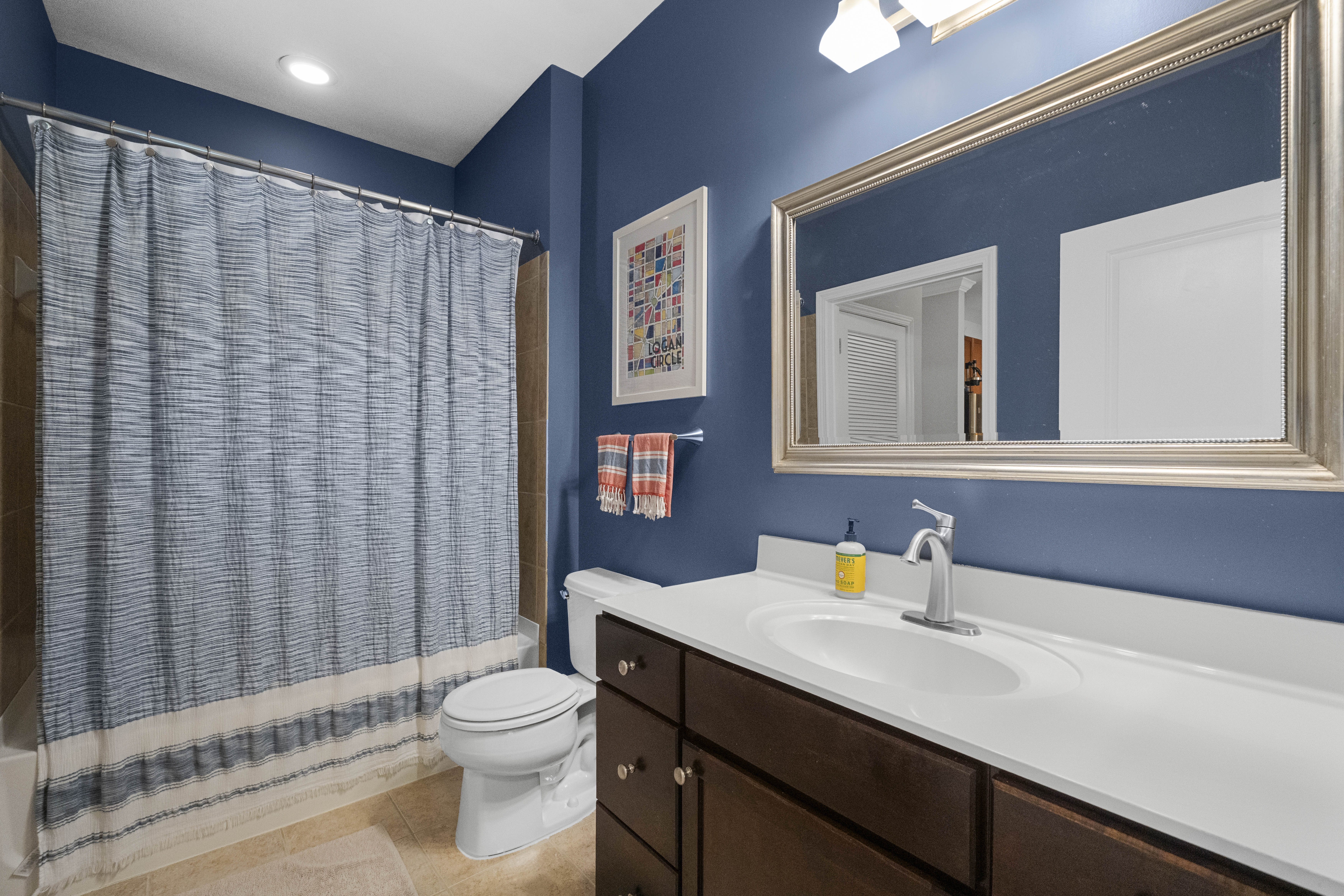 1391 Pennsylvania Ave. Southeast, Unit 264 Washington, DC 20003 - Photo 27 of 46