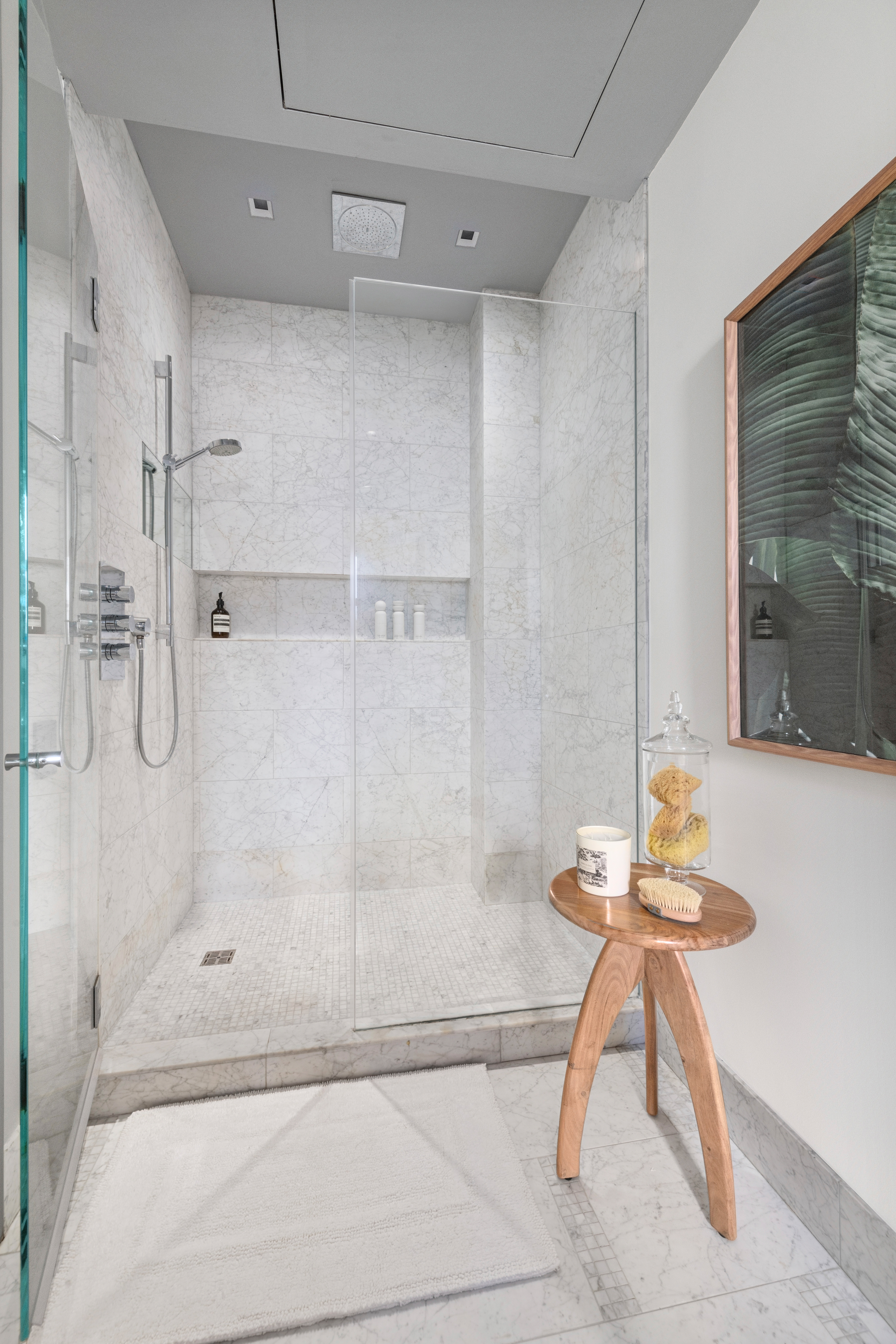 215 West 90th Street, Unit 10A Manhattan, NY 10024 - Photo 8 of 14 a bathroom with a shower