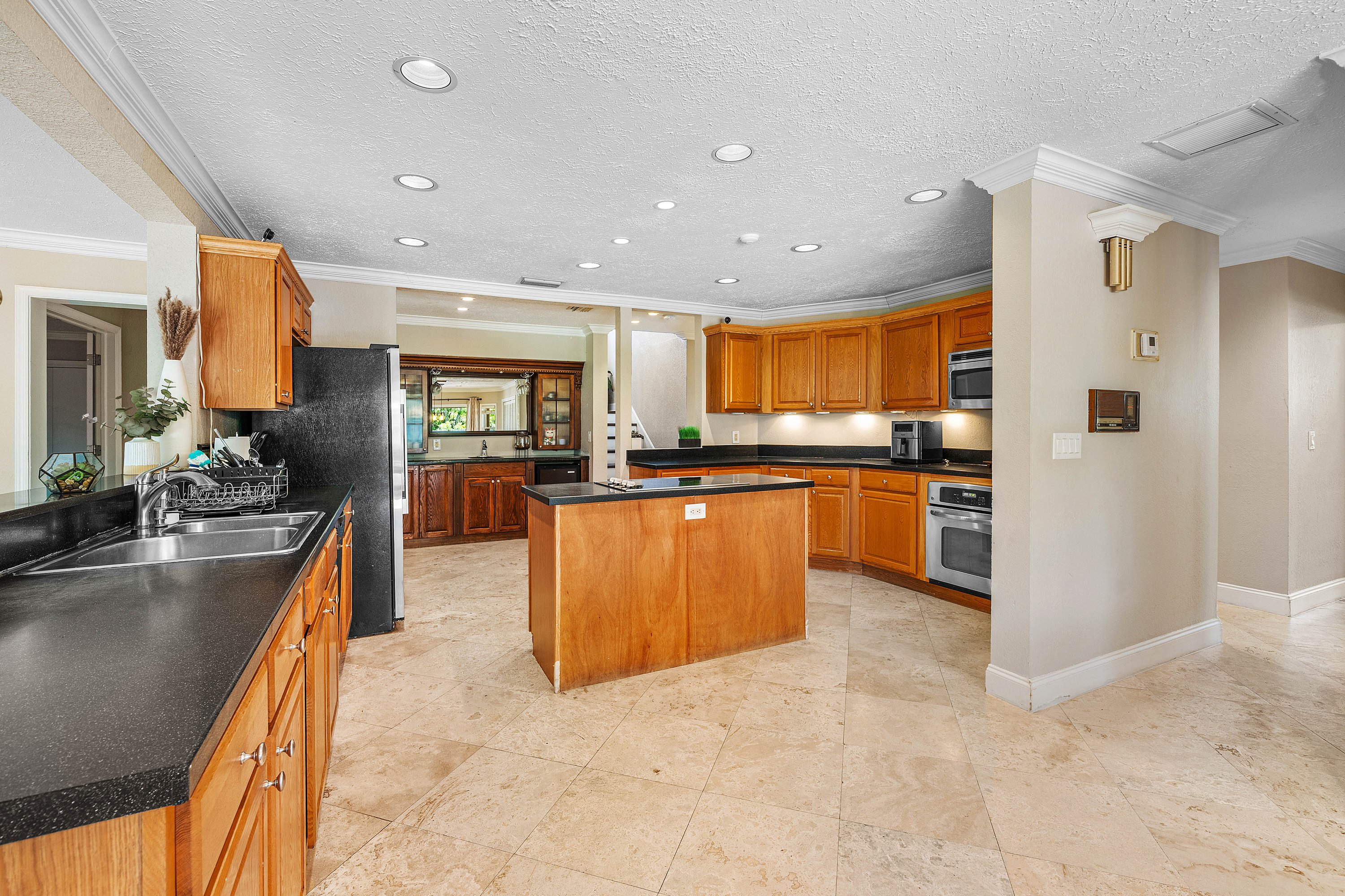 1560 Southwest 17th Street Boca Raton, FL 33486 - Photo 9 of 68