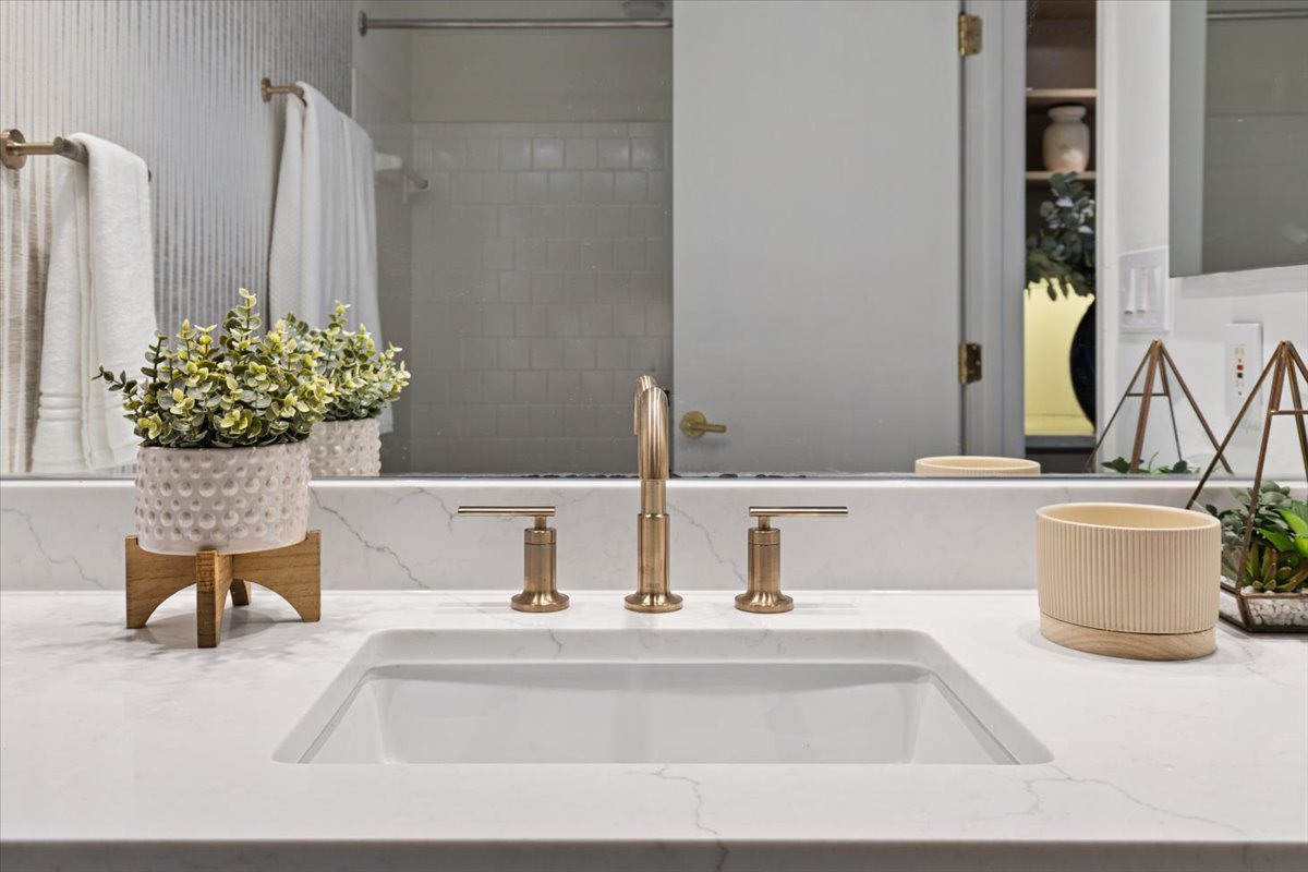 1401 17th Street Northwest, Unit 1007 Washington, DC 20036 - Photo 28 of 38