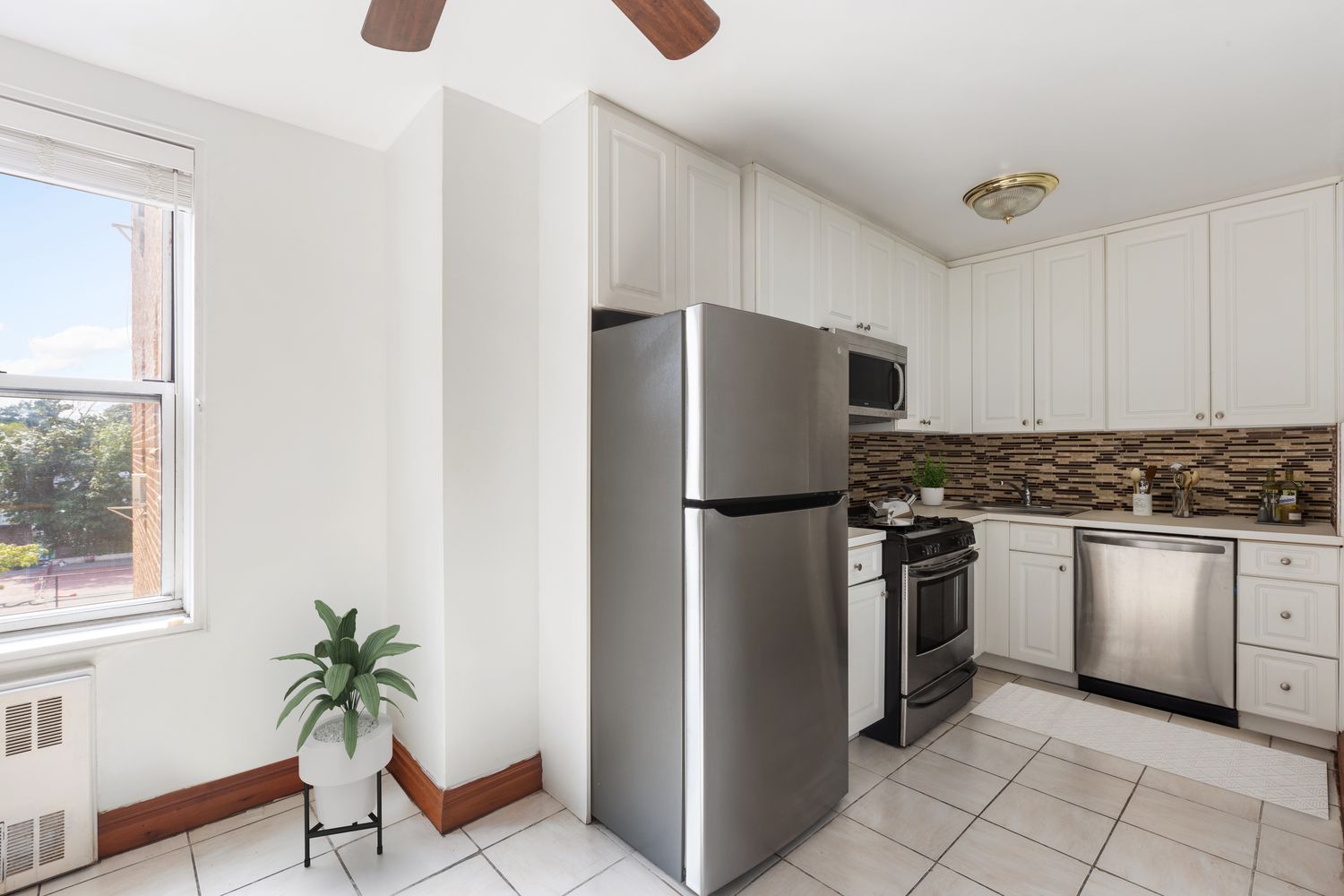 $275,000 | 2525 Nostrand Avenue, Unit 4B | Midwood