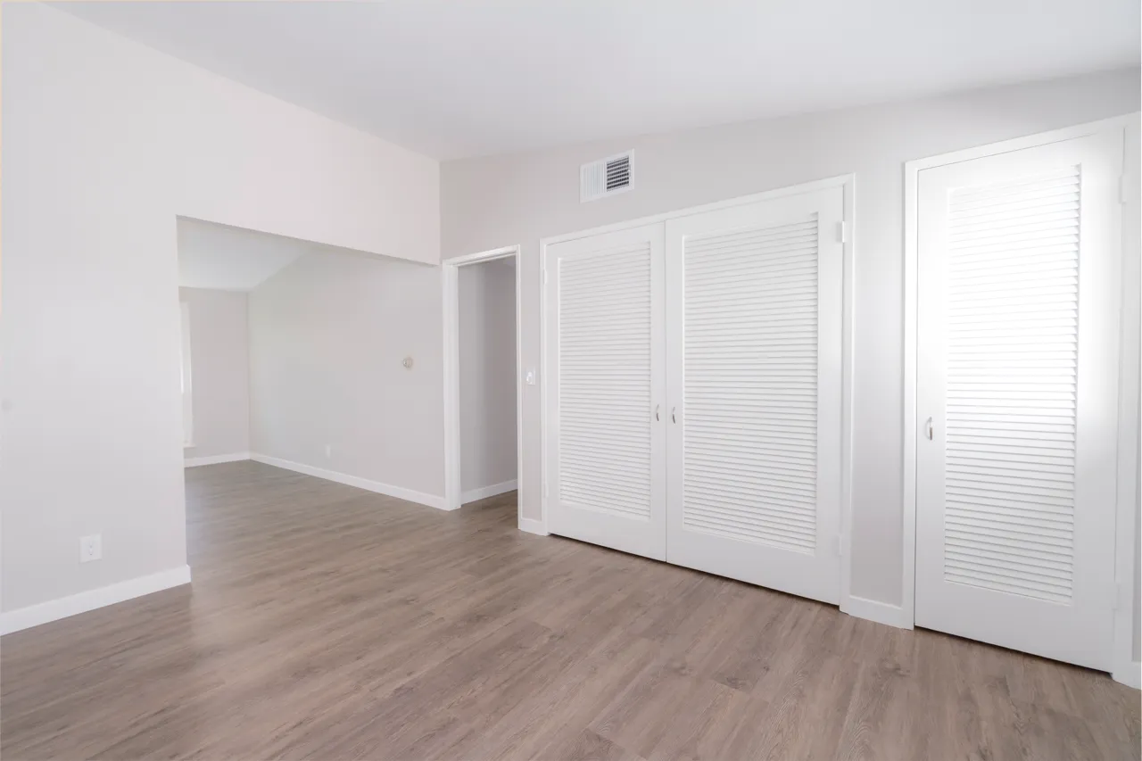 $4,995 | 2391 Westminster Avenue, Costa Mesa, CA 92627