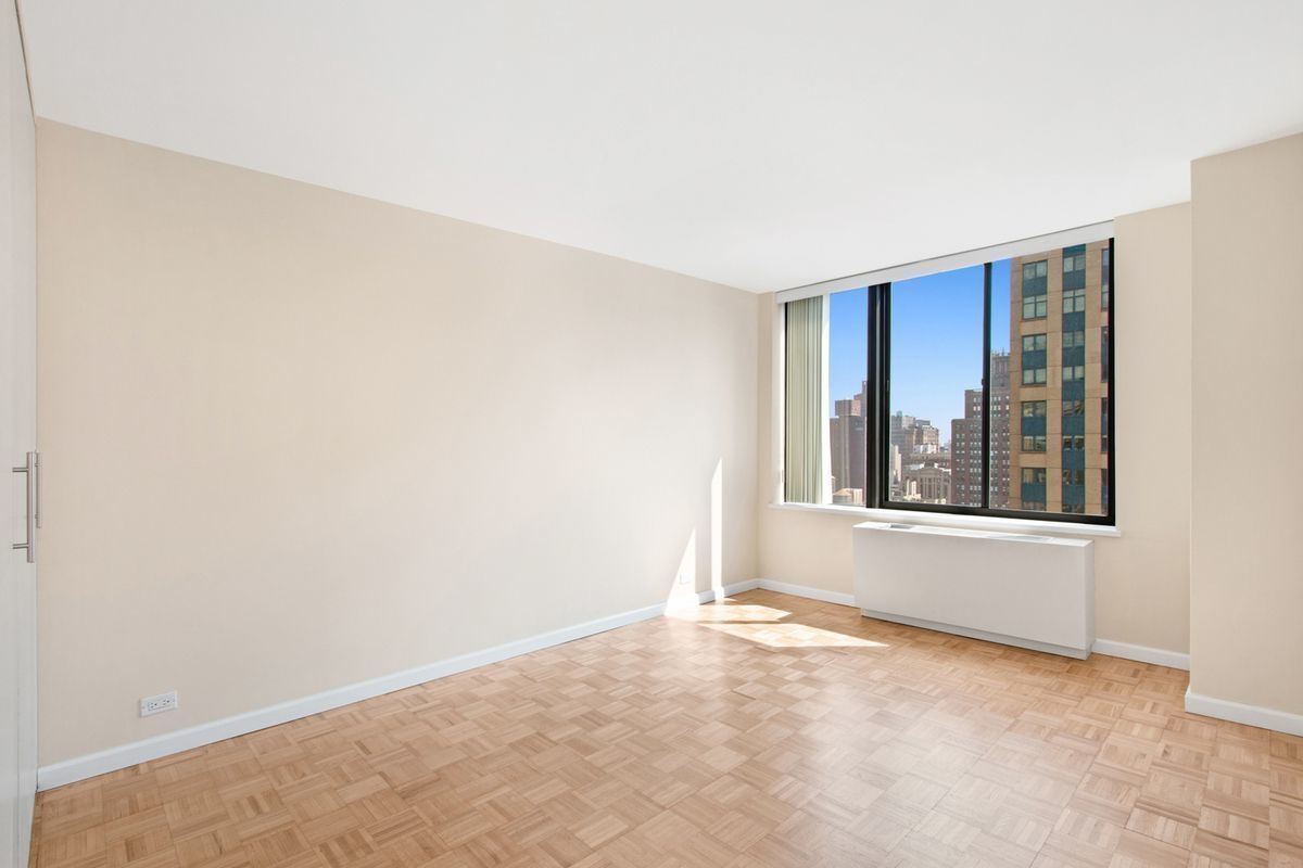 445 5th Avenue, Unit 26C Manhattan, NY 10016 - Photo 3 of 6