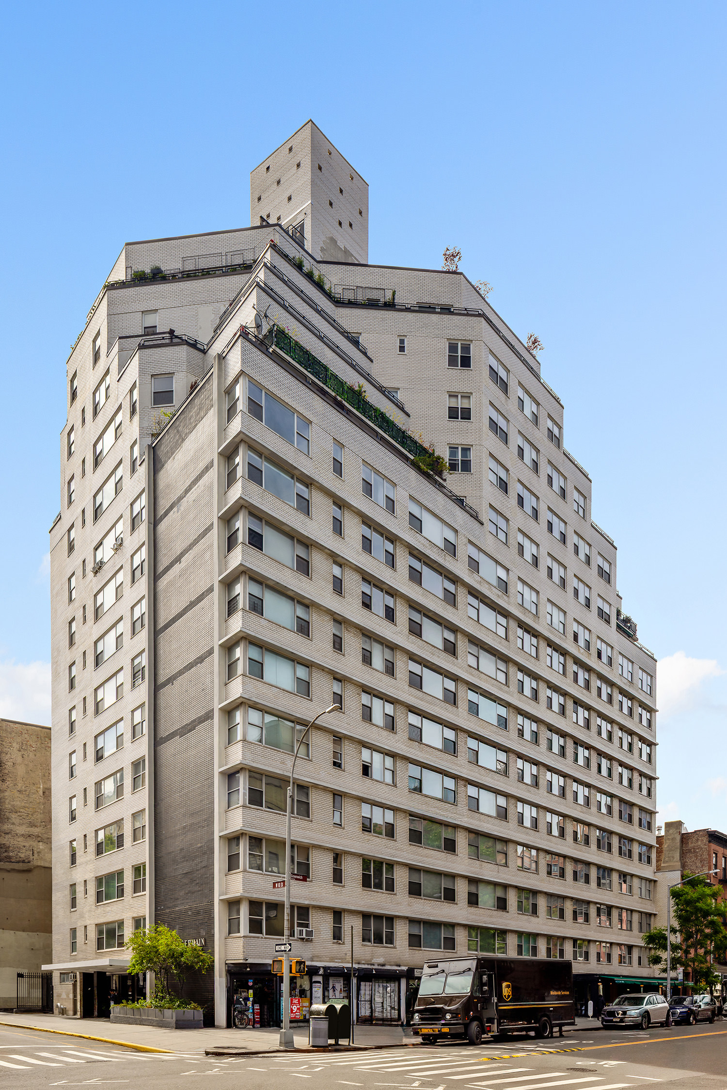 33 Greenwich Avenue, Unit 2M Manhattan, NY 10014 - Photo 9 of 10