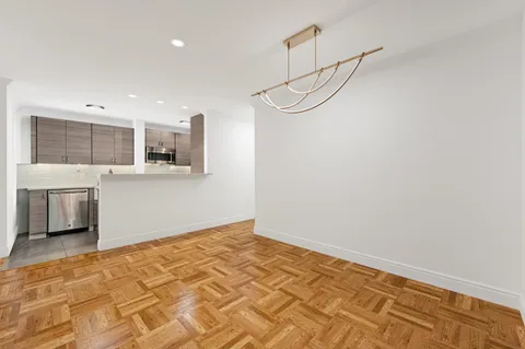 $600,000 | 302 East 88th Street, Unit 2G | Upper East Side