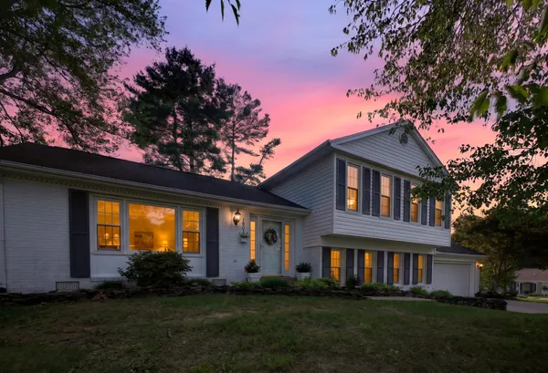 $799,900 | 7901 Laural Valley Way, Springfield, VA 22153