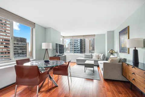 $1,050,000 | 145 East 48th Street, Unit 29F | Midtown East
