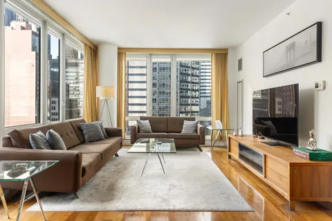 $1,985,000 | 250 East 53rd Street, Unit 1601 | Midtown East