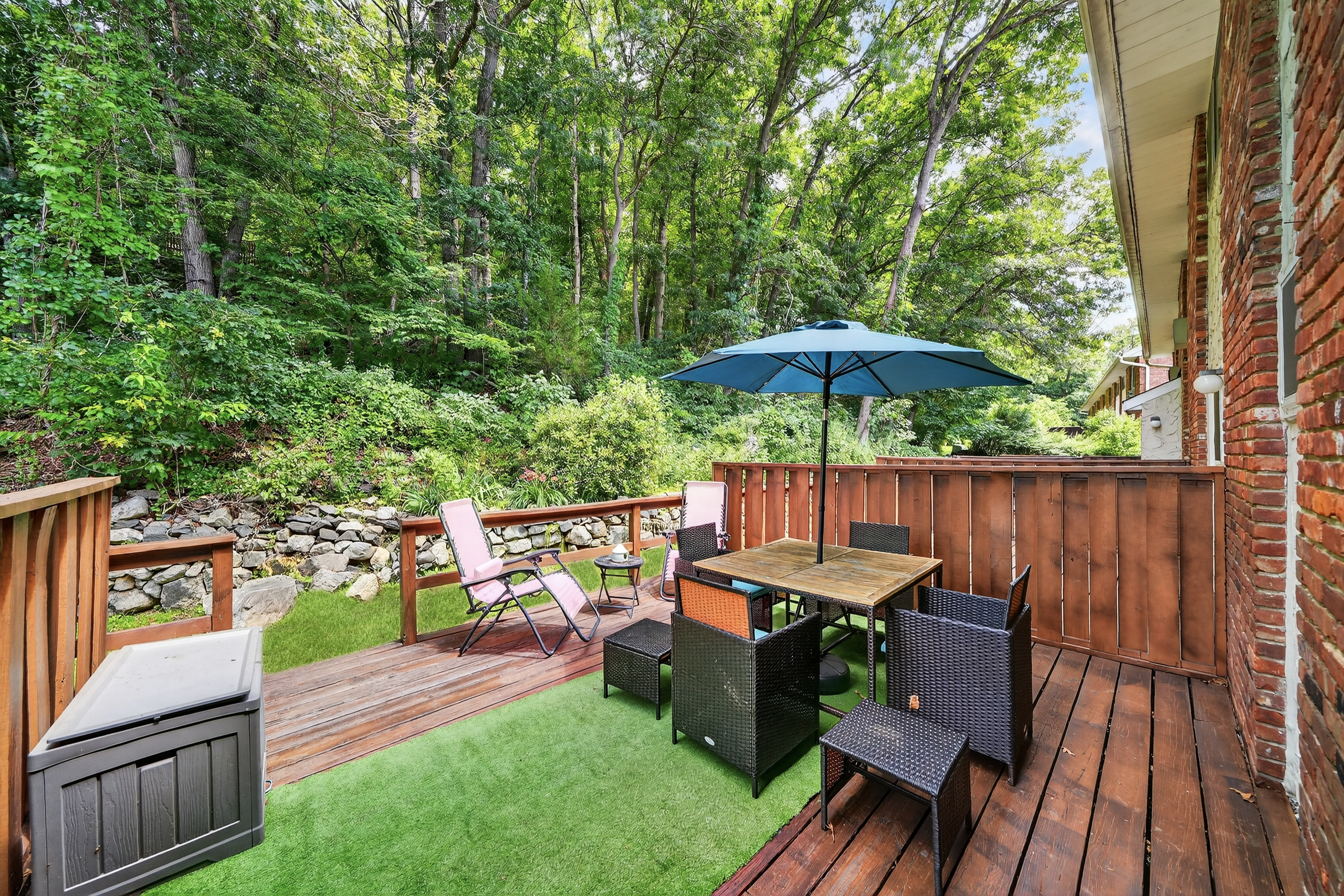 1203 Parkview Drive Southfields, NY 10975 - Photo 6 of 6 a view of a patio with furniture