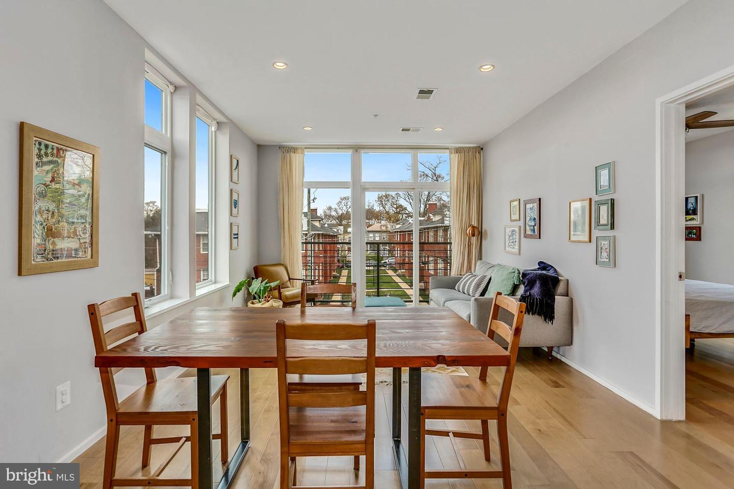 129 Varnum Street Northwest, Unit 6 Washington, DC 20011 - Photo 11 of 25 a dining room with furniture and window
