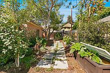 2025 Grape Street Denver, CO 80207 - Photo 18 of 23