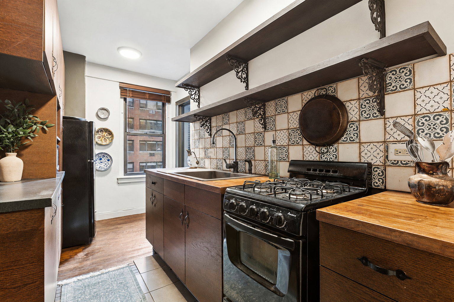 321 East 54th Street, Unit 6A Manhattan, NY 10022 - Photo 7 of 13 Gallery Image 7