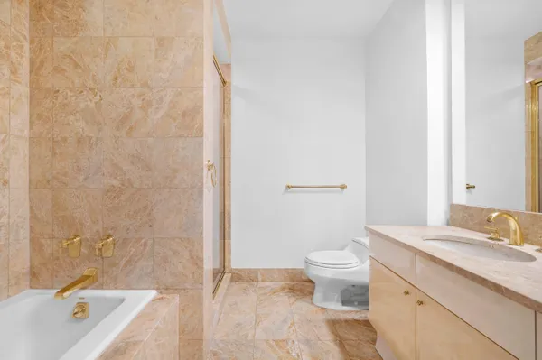 $1,495,000 | 200 Riverside Boulevard, Unit 7L | Upper West Side