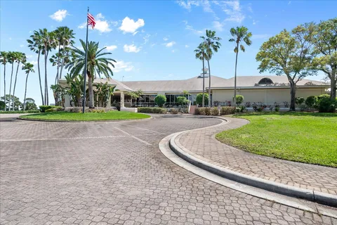 $425,000 | 2424 Southwest Foxpoint Trail, Palm City, FL 34990