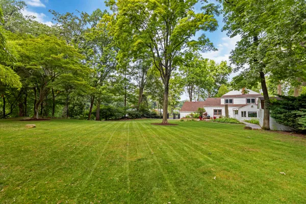 $1,200,000 | 34 Colonial Drive, Morristown, NJ 07960