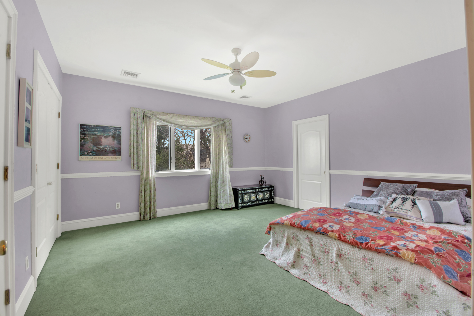 68 Circle Road Staten Island, NY 10304 - Photo 20 of 38 a bedroom with a bed and a window