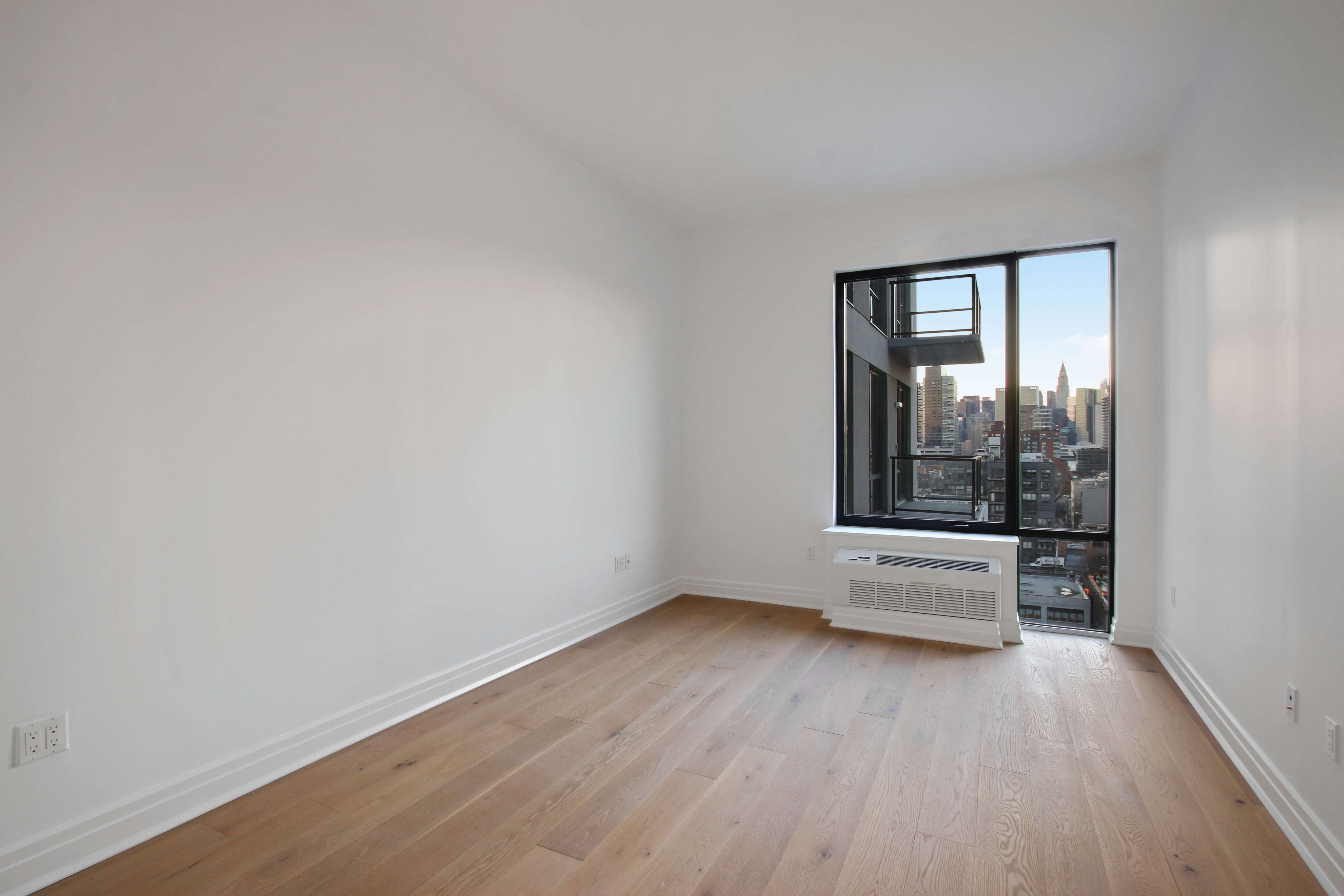 13-33 Jackson Avenue, Unit 10D Queens, NY 11101 - Photo 3 of 10