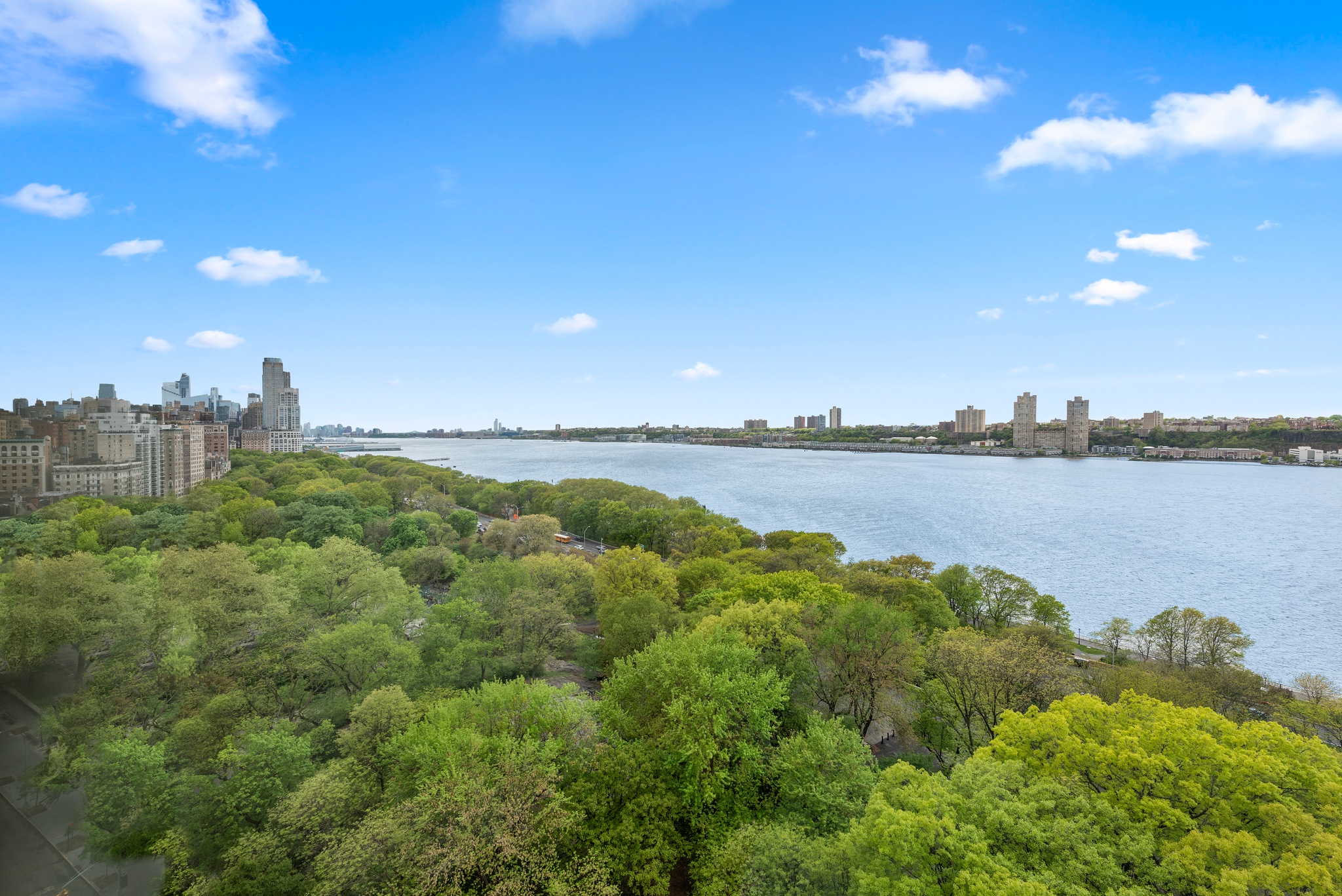 110-118 Riverside Drive, Unit 15B Manhattan, NY 10024 - Photo 15 of 18