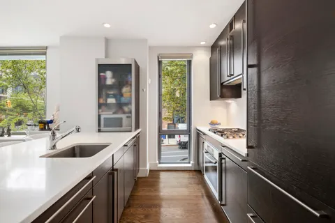 $1,295,000 | 464 West 44th Street, Unit 2F | Hell's Kitchen