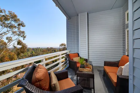 $985,000 | 11037 Caminito Vista Pacifica, San Diego, CA 92131