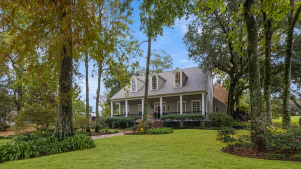 $1,395,000 | 105 Mill Valley Run, Lafayette, LA 70508