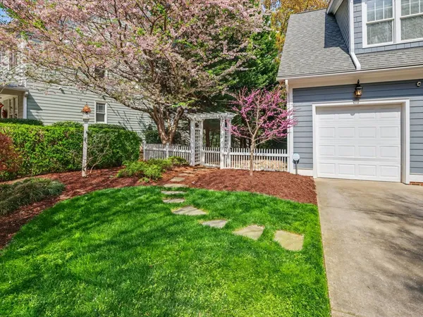 $1,100,000 | 205 Park Bluff Drive, Chapel Hill, NC 27517