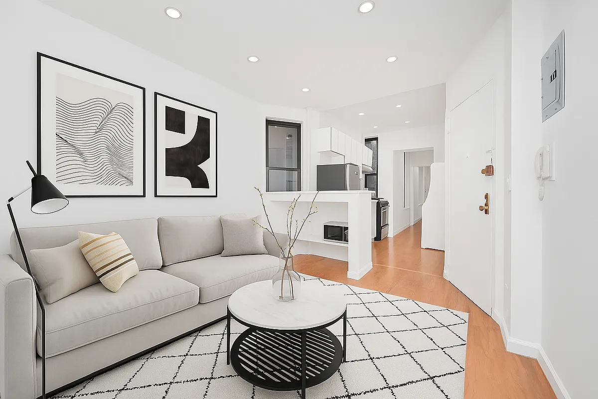 142 Sullivan Street, Unit 27 Manhattan, NY 10012 - Photo 2 of 8