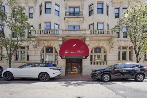 $465,000 | 8 Garrison Street, Unit 205, Boston, MA 02116