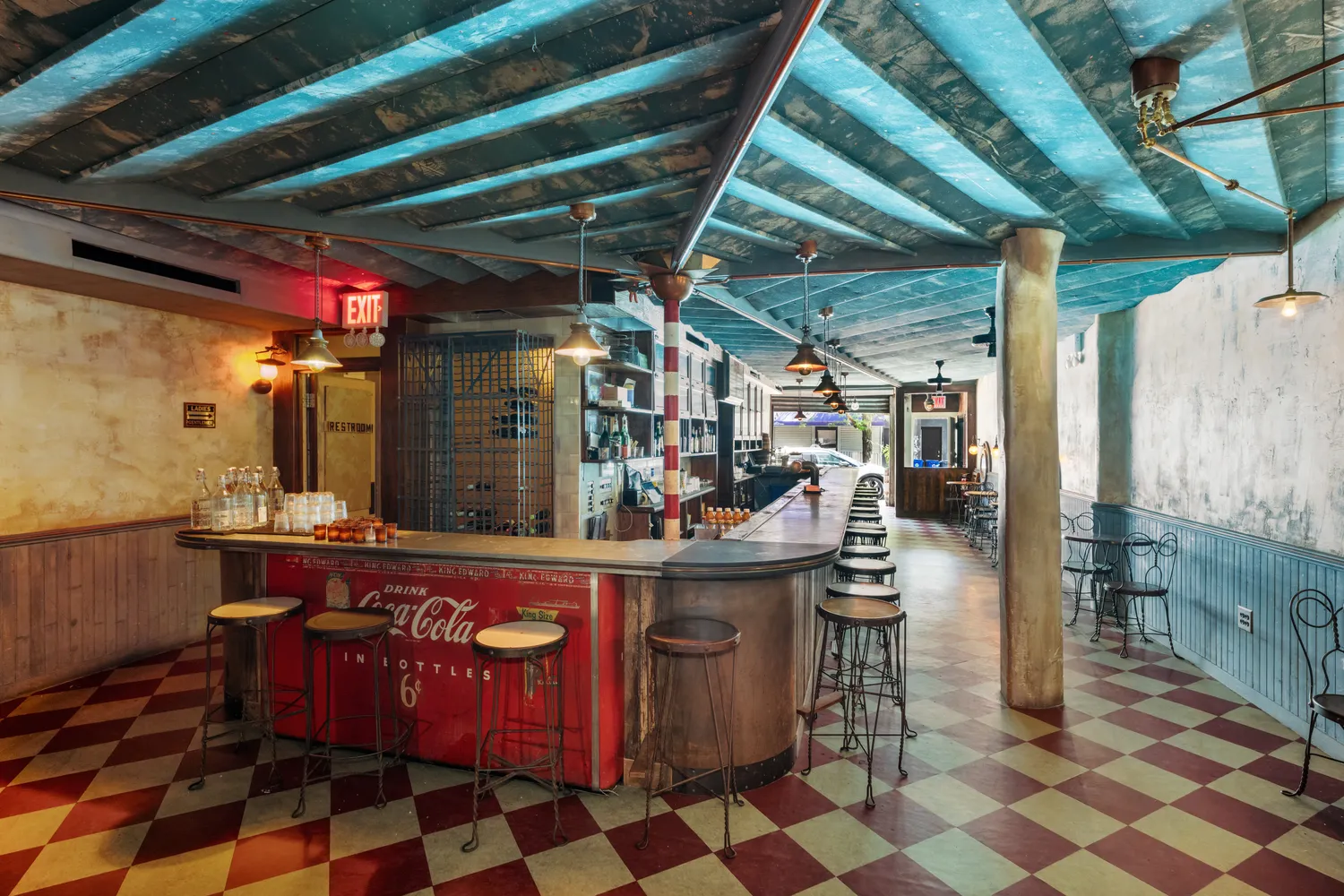a view of a storage & utility room