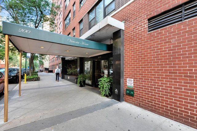 200 East 27th Street, Unit 2P Manhattan, NY 10016 - Photo 7 of 10