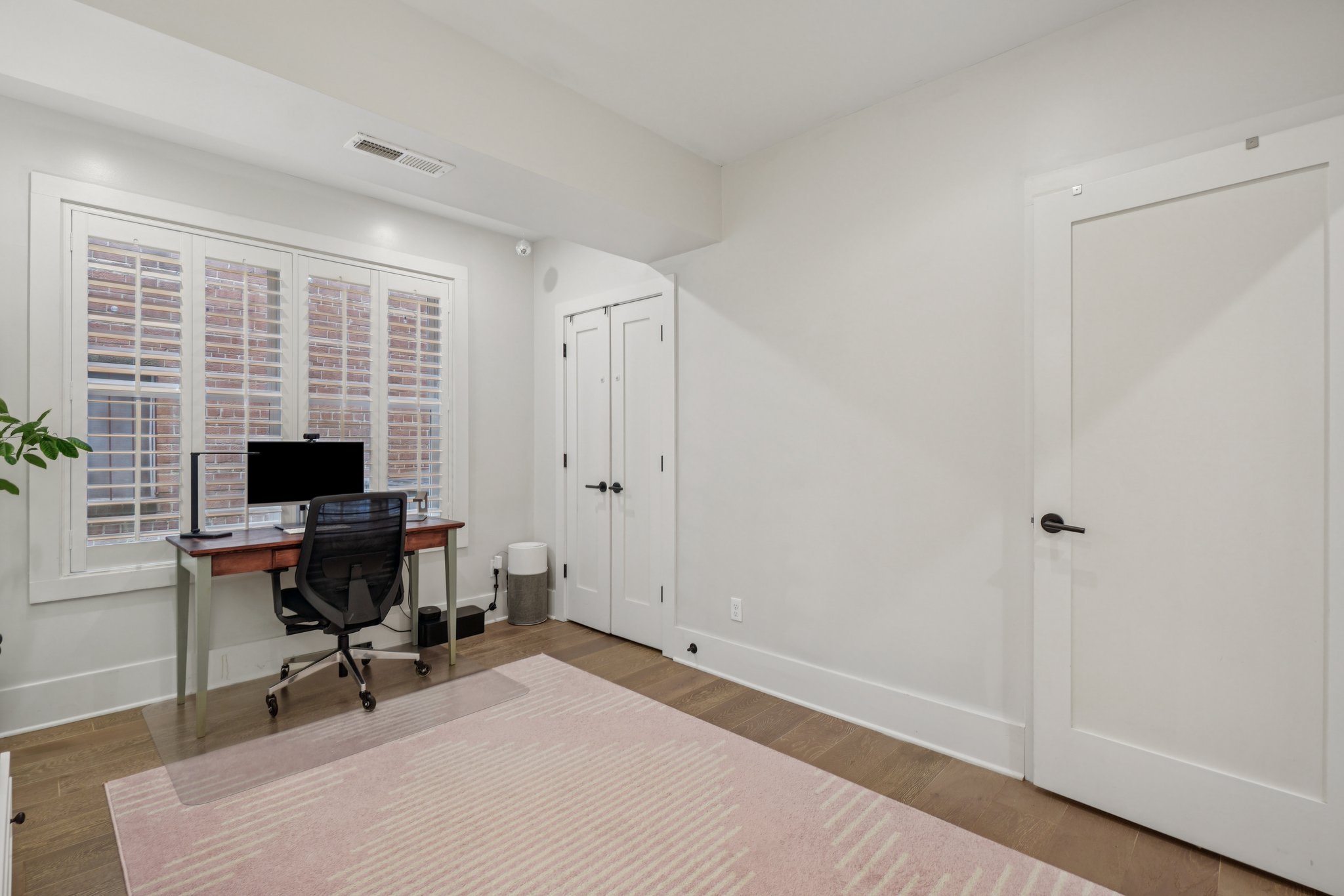 1682 Irving Street Northwest, Unit 2 Washington, DC 20010 - Photo 17 of 31