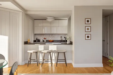 $3,195,000 | 1438 3rd Avenue, Unit 15B | Upper East Side