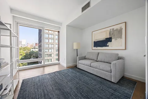 $2,195,000 | 50 Bridge Park Drive, Unit 7D | Brooklyn Heights