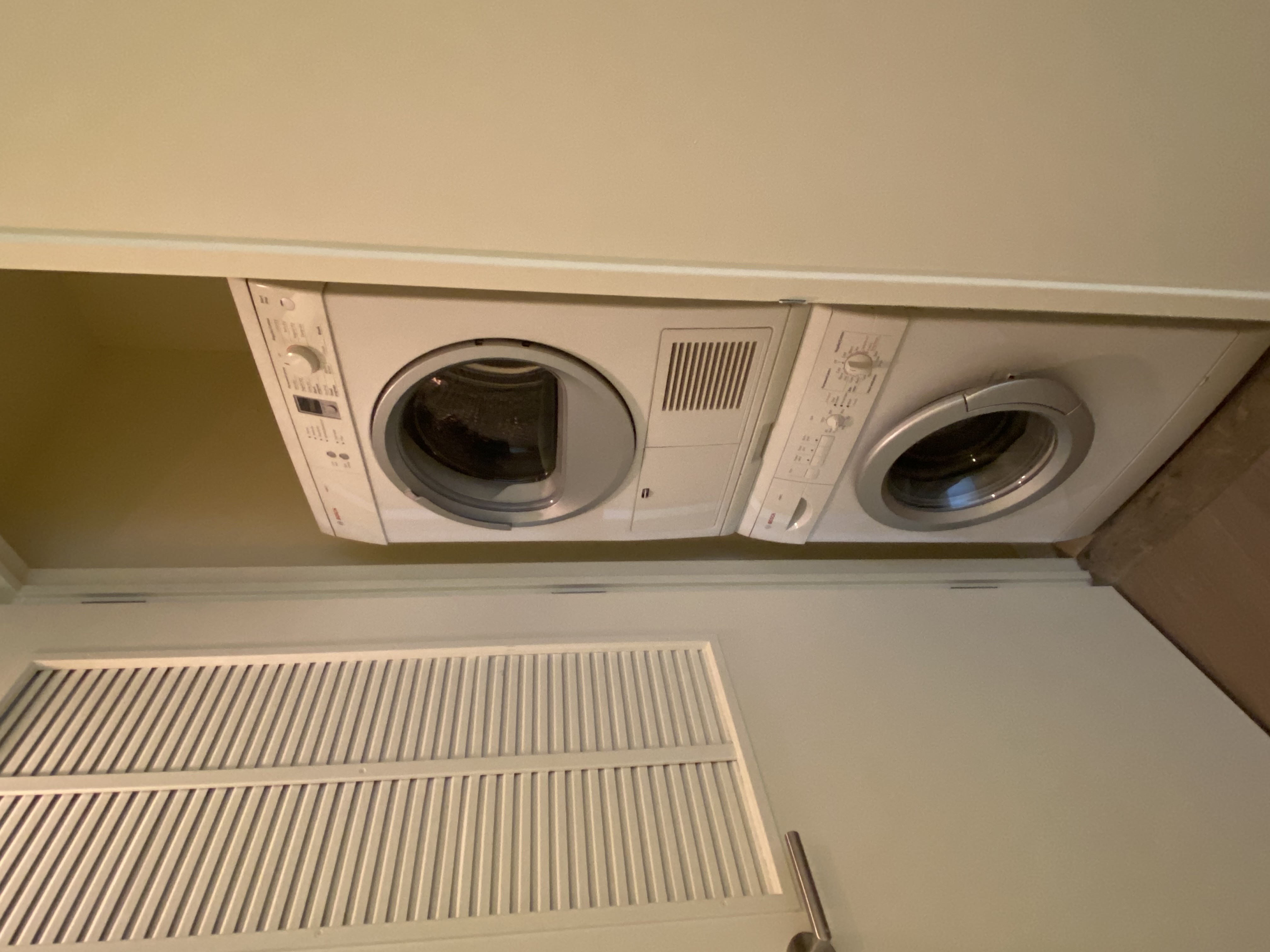 247 West 46th Street, Unit 1902 Manhattan, NY 10036 - Photo 5 of 9