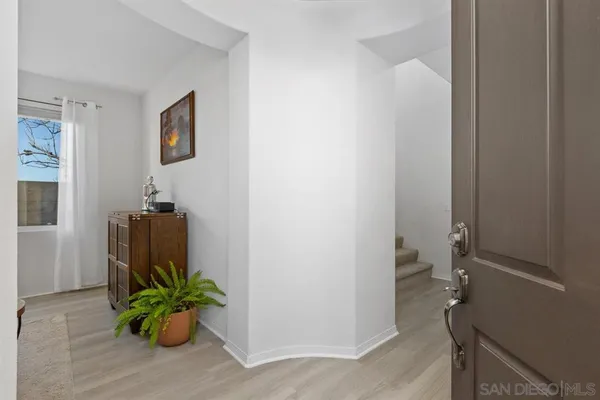 $1,395,000 | 475 Taylor Drive, Oceanside, CA 92056