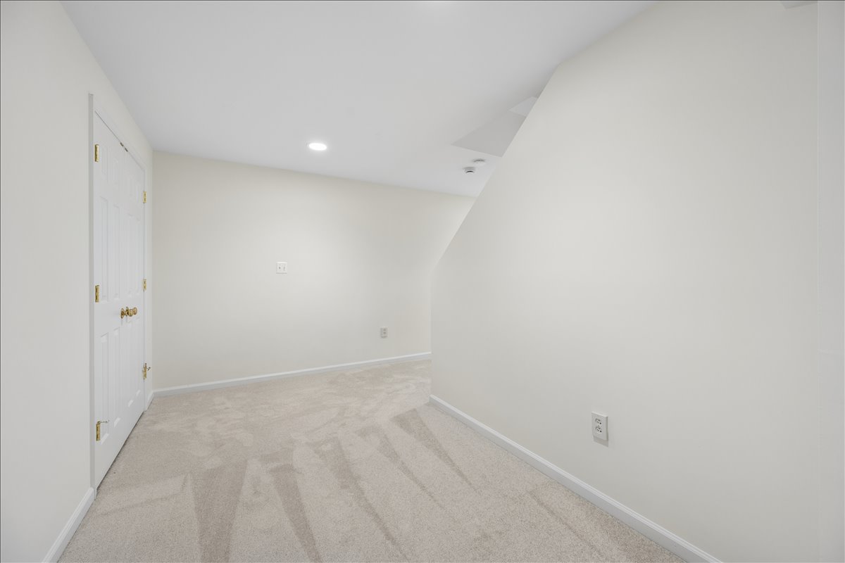 18710 Severn Road Gaithersburg, MD 20879 - Photo 67 of 96