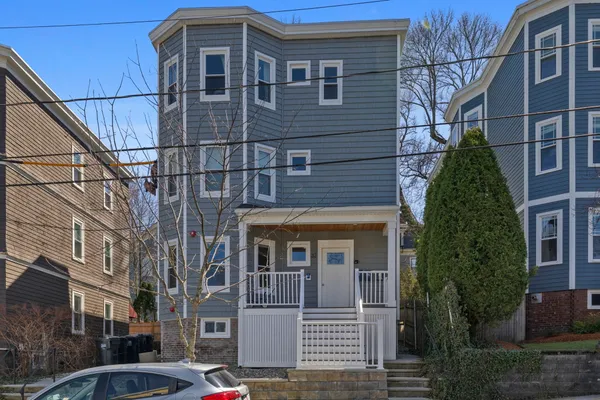 $1,100,000 | 32 Cambridge Terrace, Unit 1, Cambridge, MA 02140